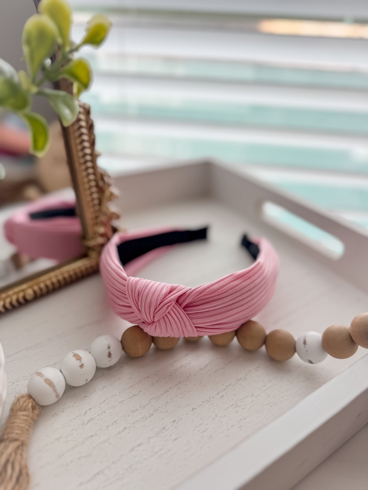 Pink Ribbed Knot