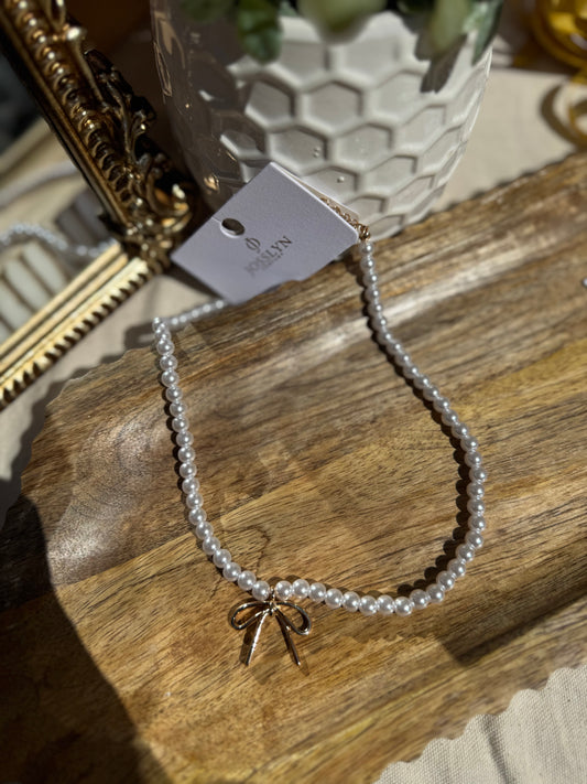 Bow Pearl Necklace