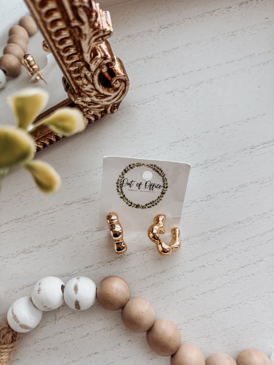 The Scalloped Mini Open Hoop