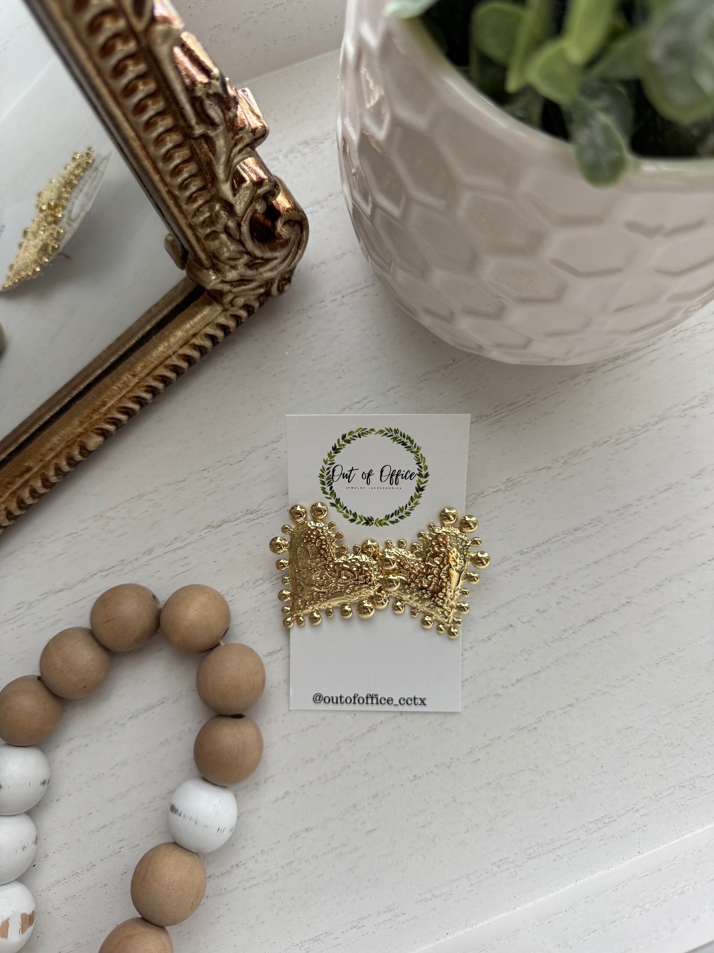 Golden Spritzer Statement Stud